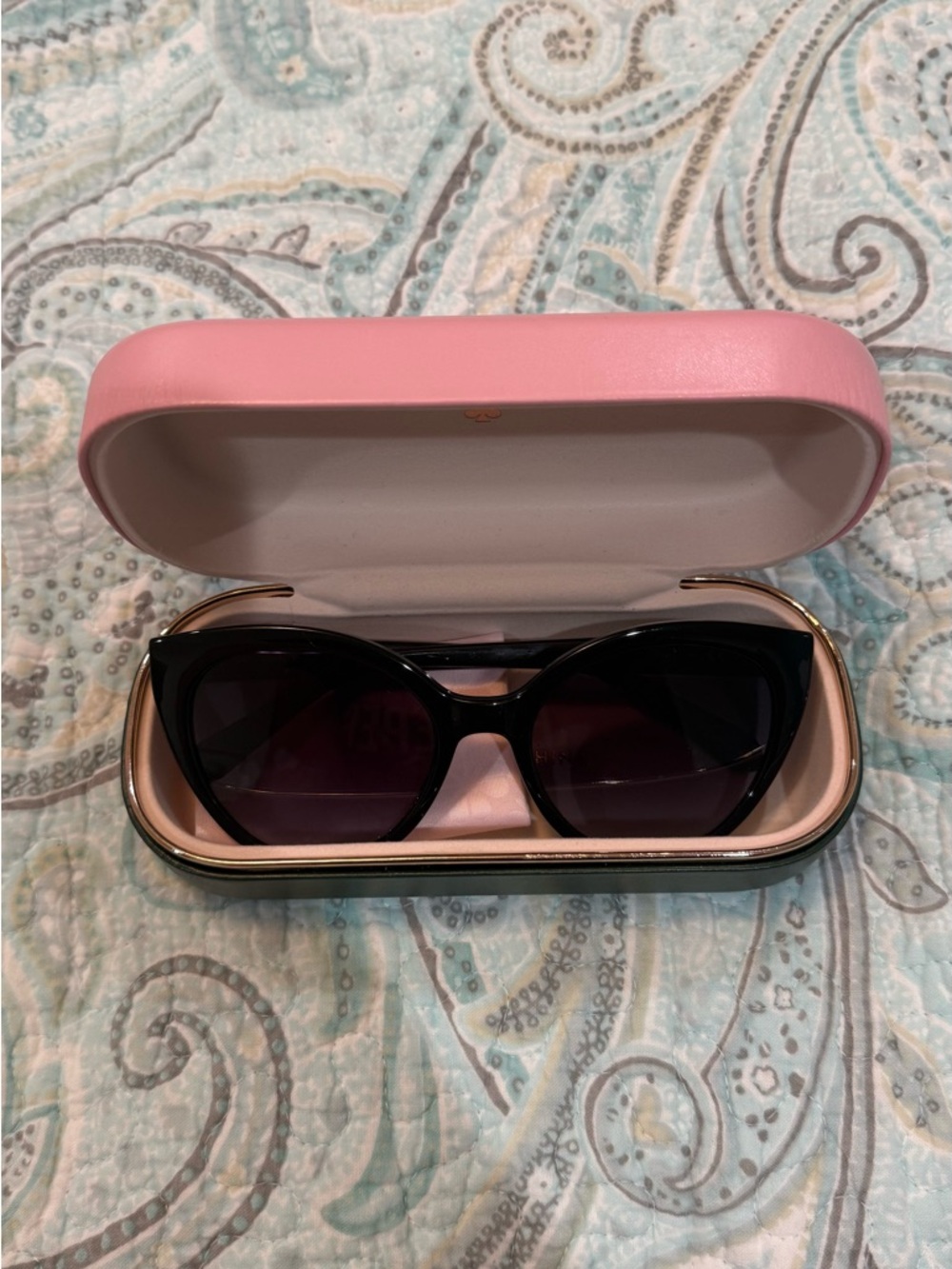 Kate Spade Classic Black Cat-Eye Sunglasses with Pink Hard Case